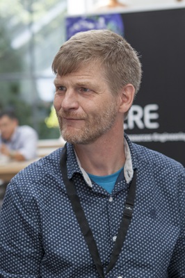Dr. Simon Ivar Andersen ( Schlumberger )